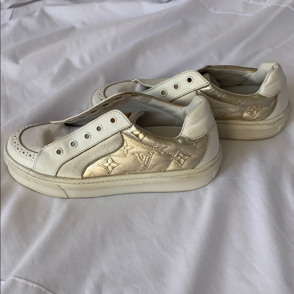 Louis Vuitton Girls fashion sneaker tennis shoes